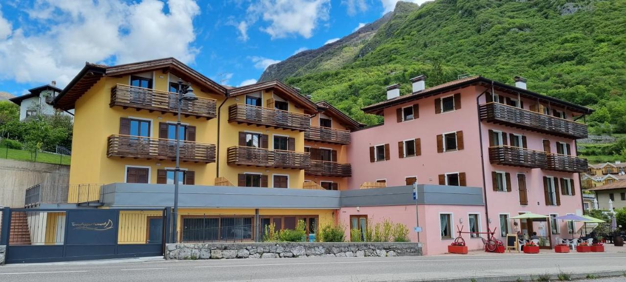 Tenno Appartamenti Garda Lake Exterior photo
