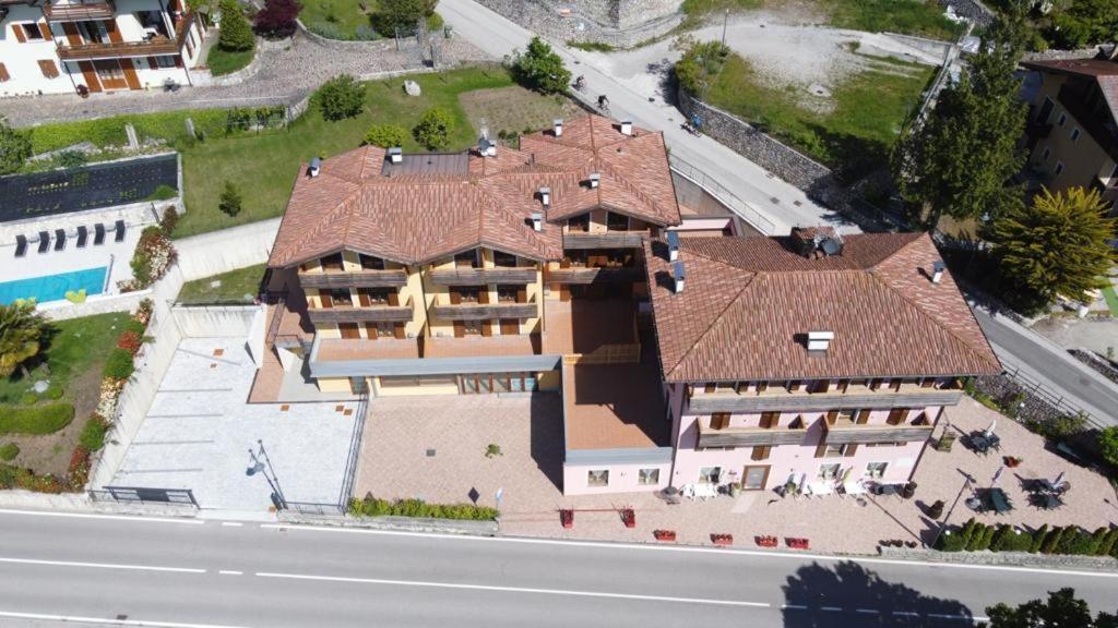 Tenno Appartamenti Garda Lake Exterior photo